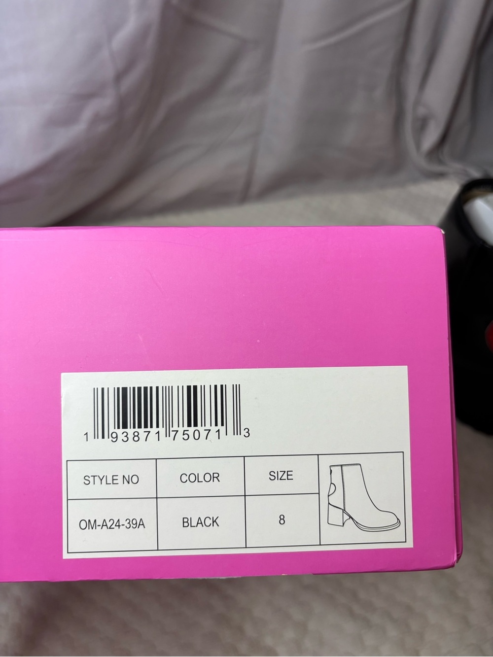 Olivia Miller size 8 Black Patent Ankle Boots with Red Heart Detail - Picture 9 of 9